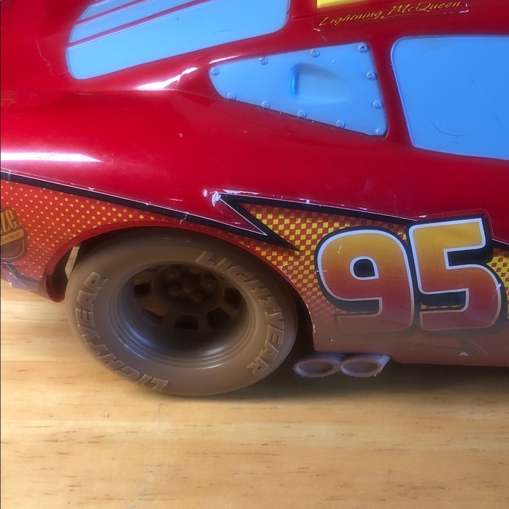 Rare Y2k Red plastic diecast 95Lightning McQueen Toy Car - Picture 12 of 16